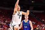18分10板5助！NBA官推晒小杨集锦：杨瀚森今夜闪耀全场